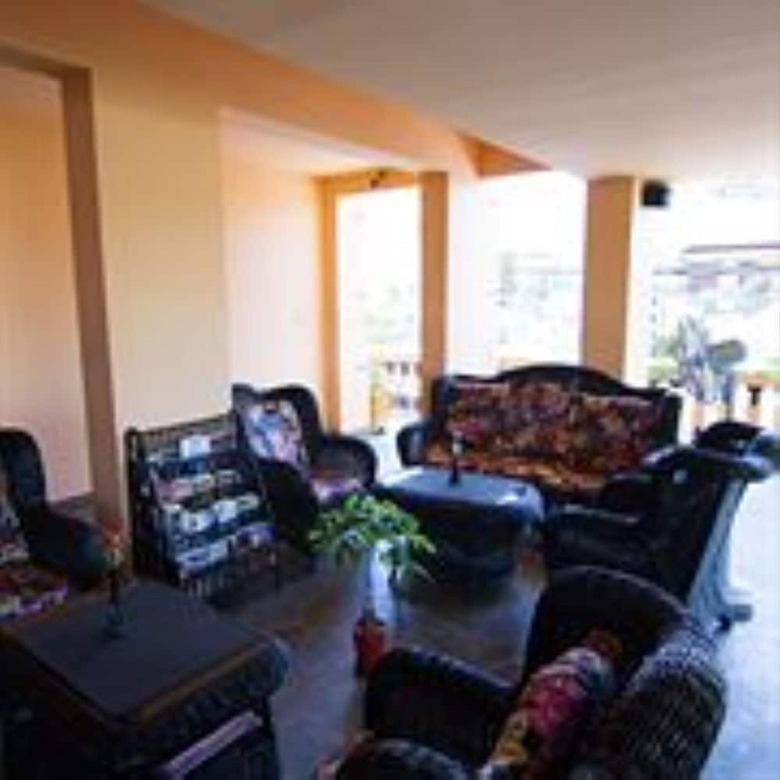 G Eleven Hotel
