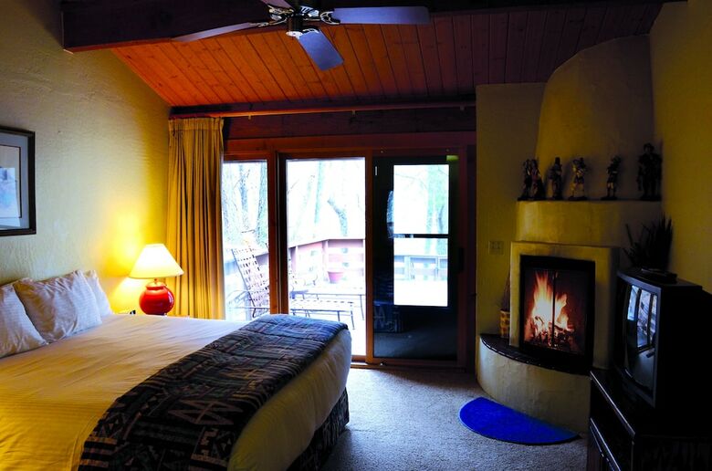 Junipine Resort