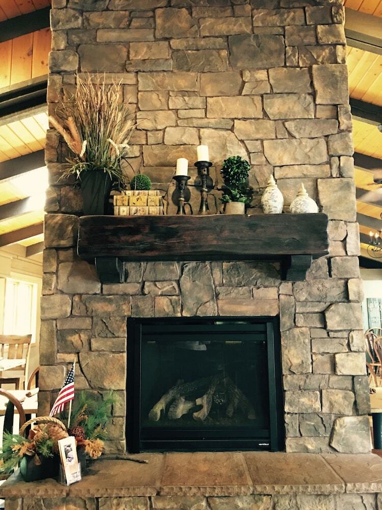 Junipine Resort