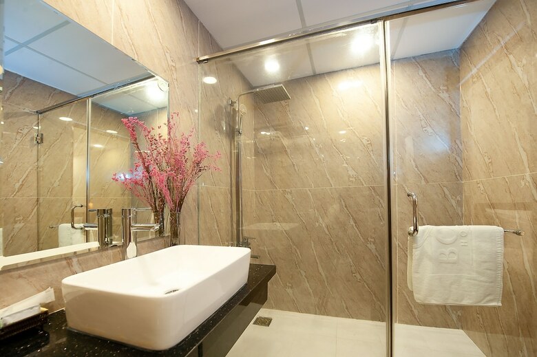 Attica Hotel