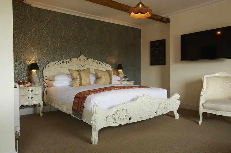 The Angel Hotel