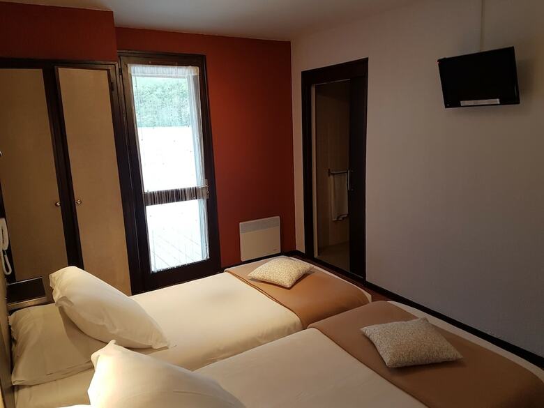 Hotel H�tel Les Gabarres