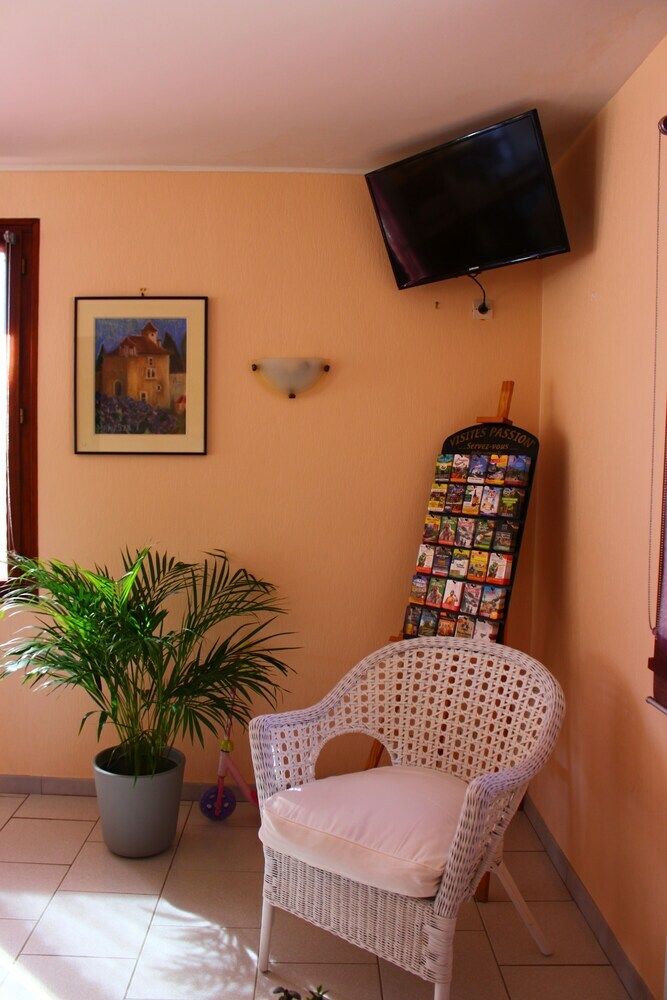 Hotel H�tel Les Gabarres