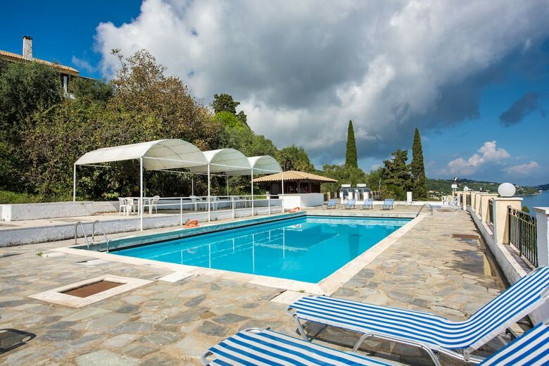Litharia Apartments Corfu