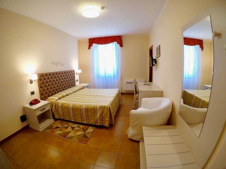 Hotel Combolo