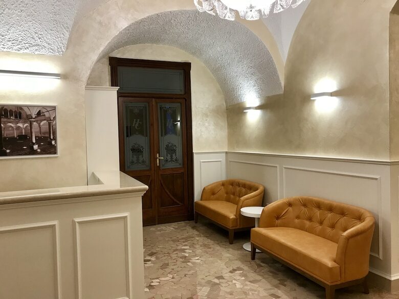 Hotel Combolo