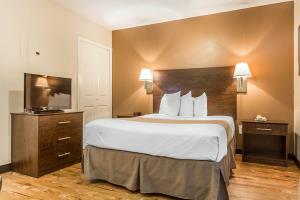 Suburban Extended Stay Hotel