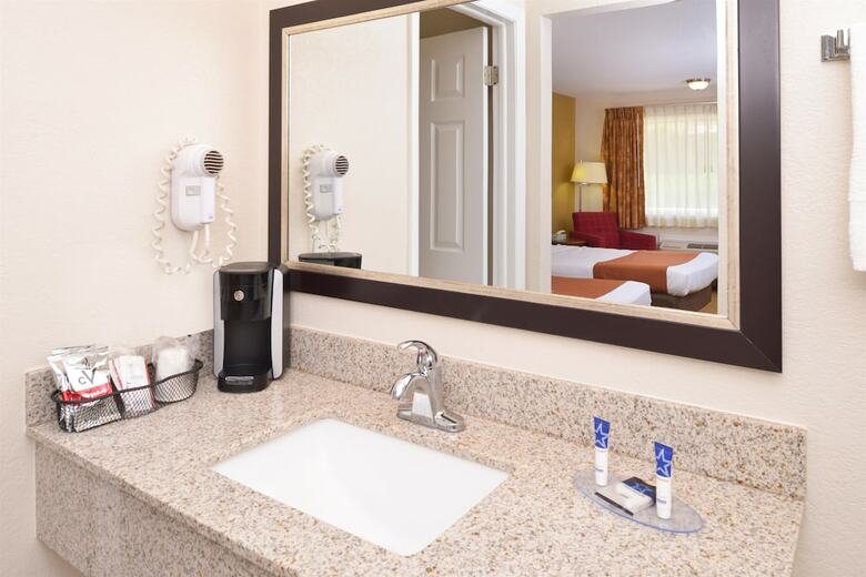Motel Americas Best Value Inn Plattsburgh