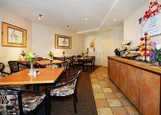 Clarion Hotel Phoenix - Chandler