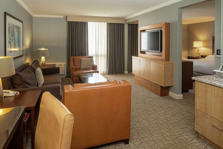 Hotel Doubletree By Hilton Pittsburgh Green Tree