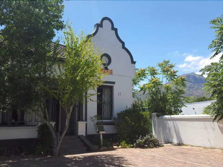 Hostal Stumble Inn Backpackers Lodge