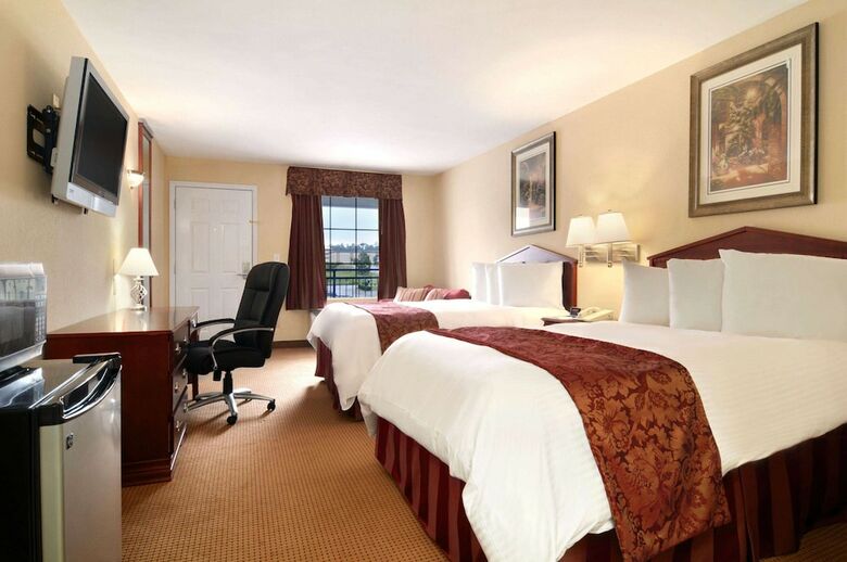 Hotel Baymont By Wyndham Macon I-475
