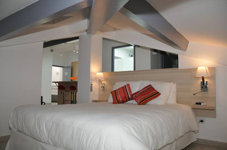 Hotel Privil�ge H�tel & Apparts Eurociel Centre Com�die