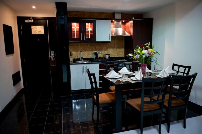 Aparthotel Royal Grand Suite Hotel