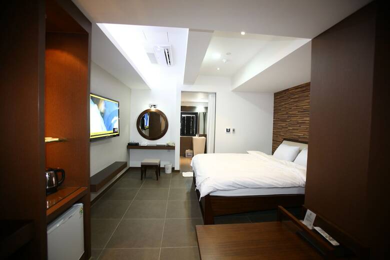Suwon Reve Hotel