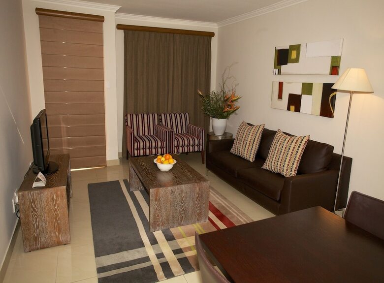 Aparthotel The Capital Villa