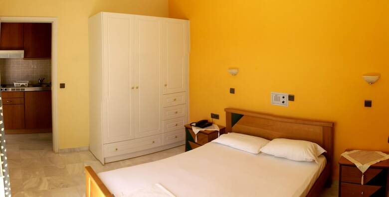 Hotel Athena