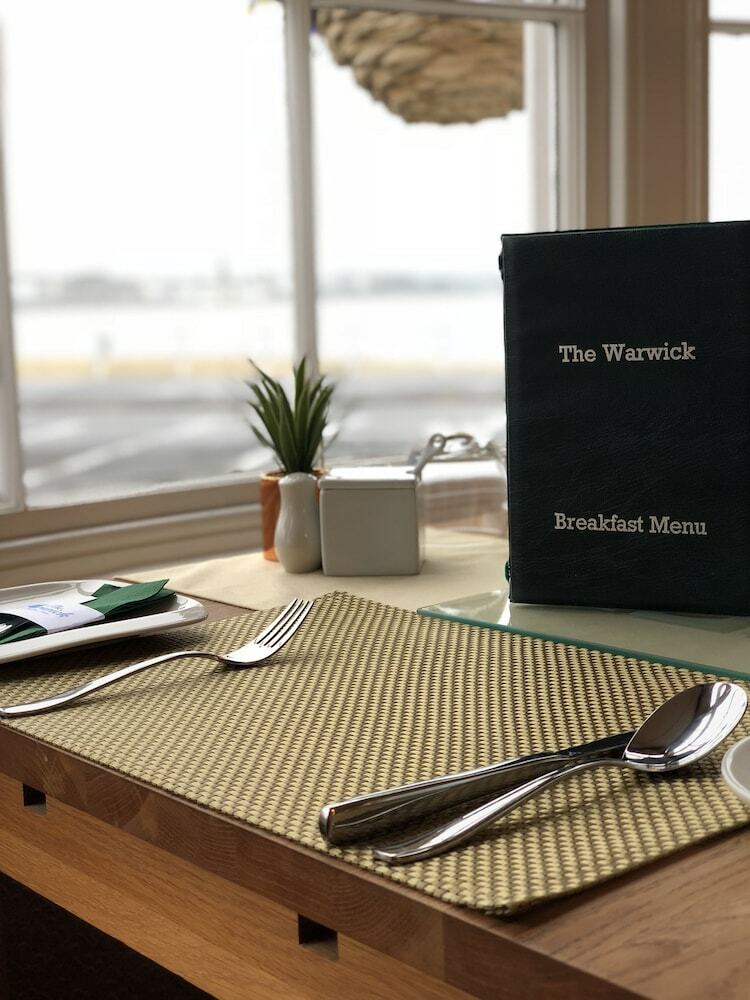 Hotel The Warwick Guest House
