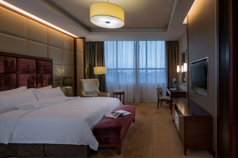 Venus Royal Hotel (New Int'l Exhibition Center)