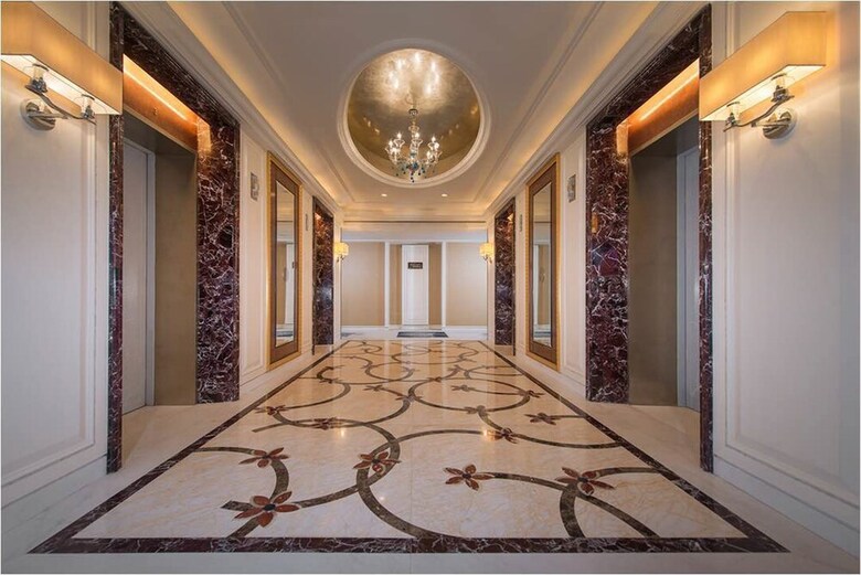 Venus Royal Hotel (New Int'l Exhibition Center)
