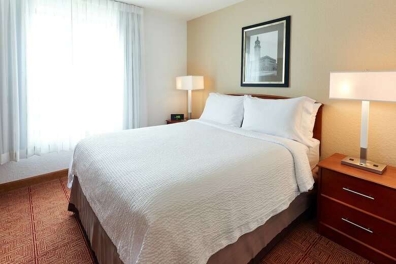 Hotel Towneplace Suites By Marriott Minneapolis Downtown/northloop