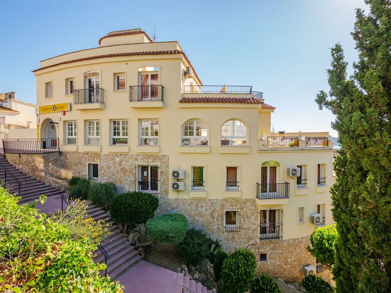 Apartaments Ar Monjard�