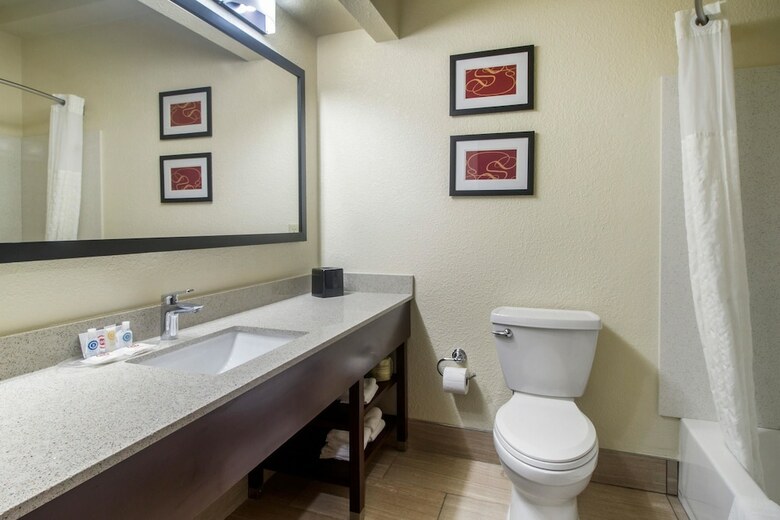 Hotel Comfort Suites