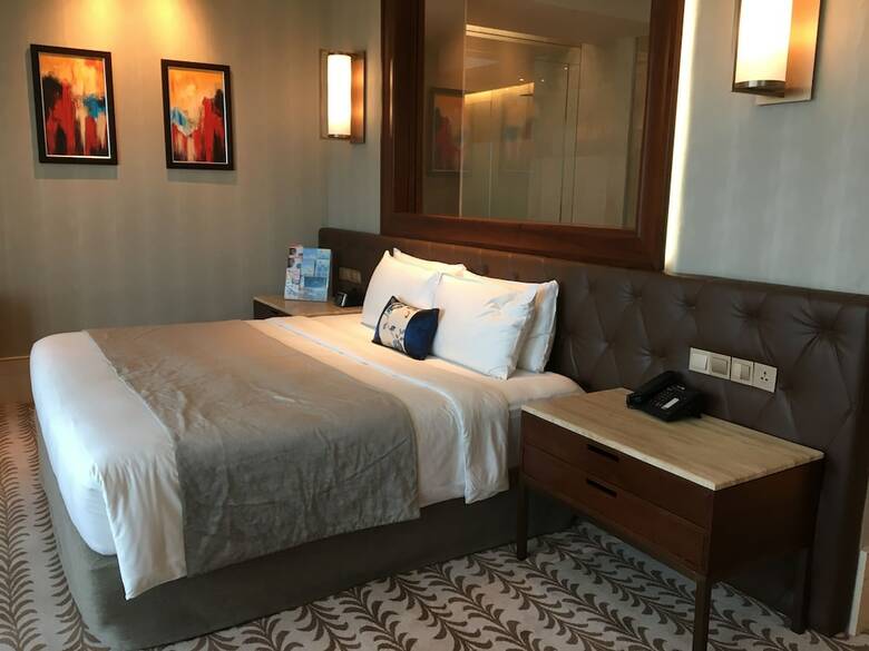 Resorts World Sentosa - Equarius Hotel