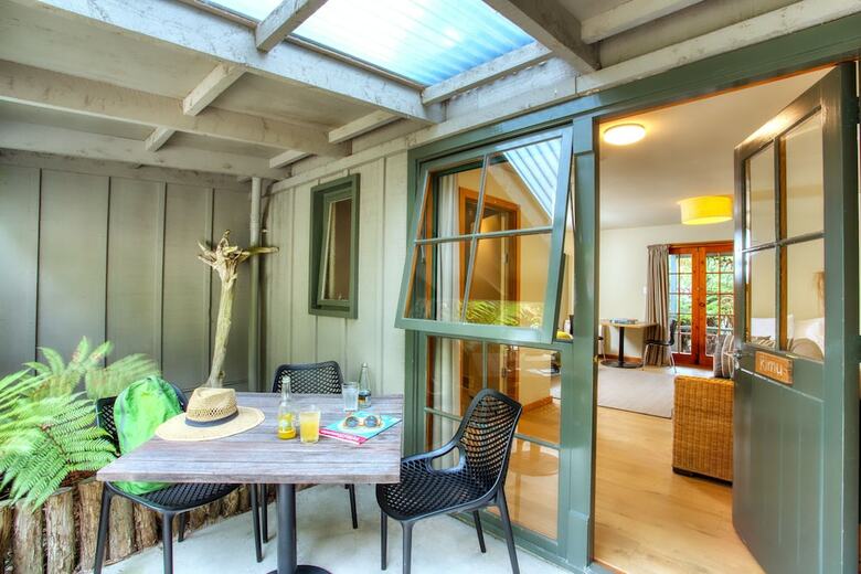 Hotel Awaroa Lodge