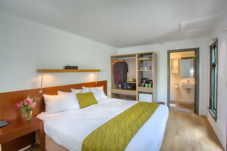 Hotel Awaroa Lodge