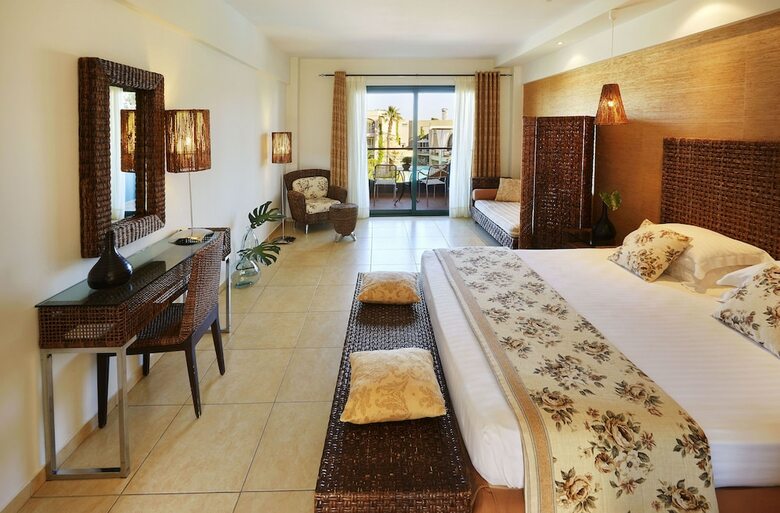 Ilio Mare Resort Hotel