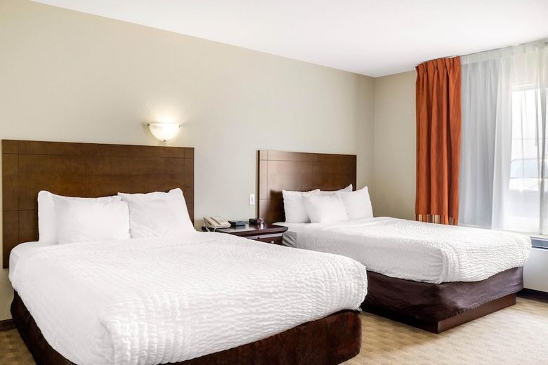 Hotel Quality Inn & Suites