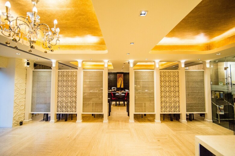 The Allure Hotel R-57