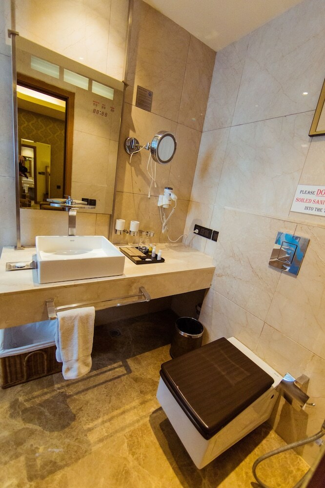 The Allure Hotel R-57