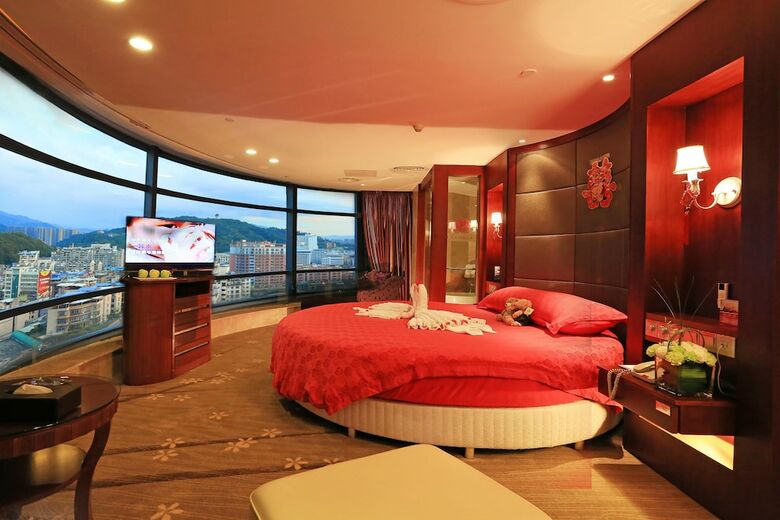 Hotel Ramada Longyan