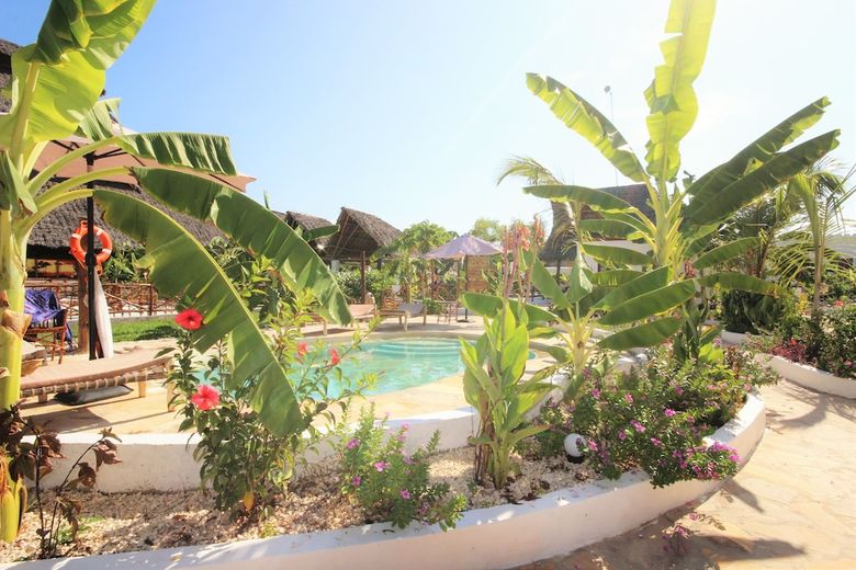 Hotel Paradise Beach Resort