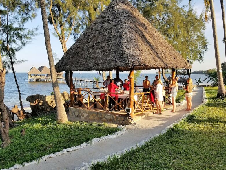 Hotel Paradise Beach Resort