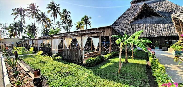 Hotel Paradise Beach Resort