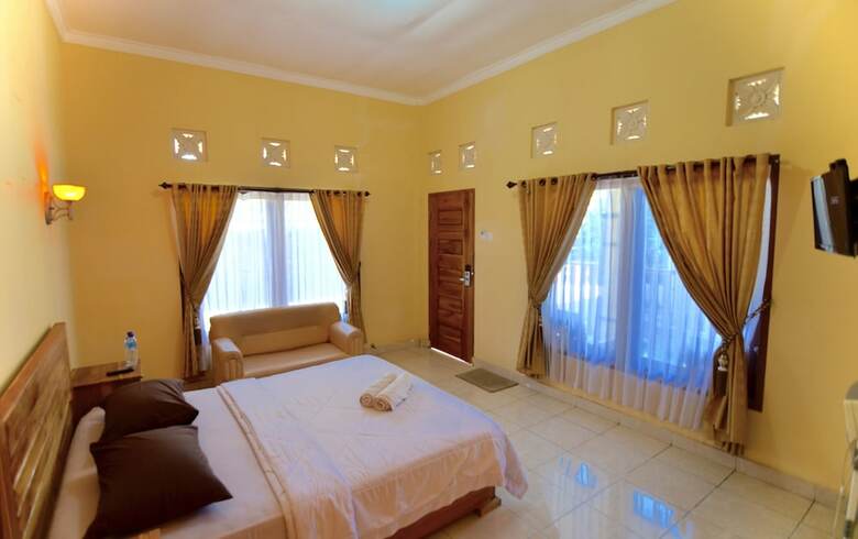 Transit Hotel