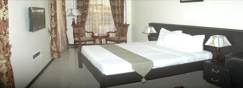 Hotel Sapphire