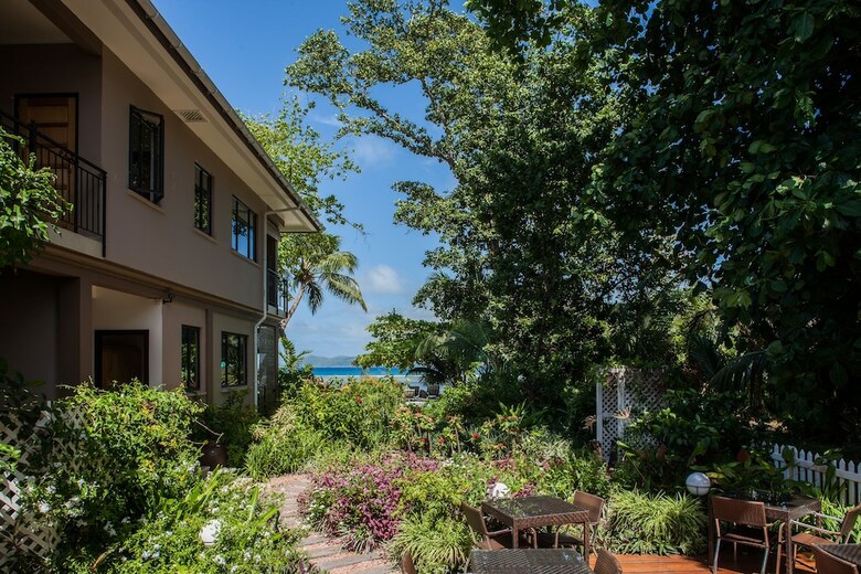 Le Repaire - Boutique Hotel & Restaurant