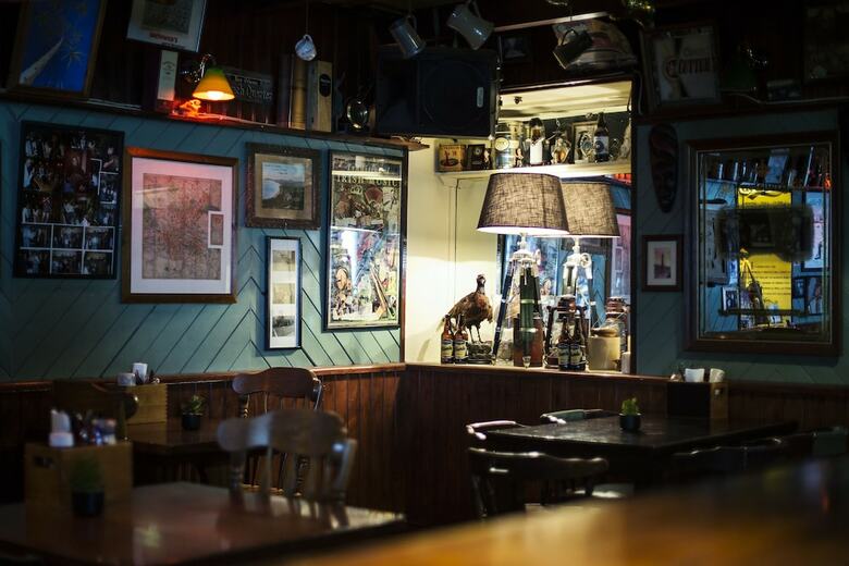 Hotel Maddens Bridge Bar & Guesthouse