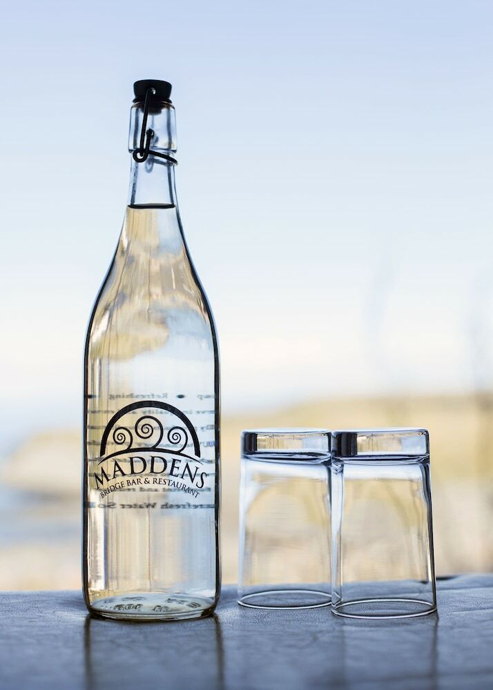 Hotel Maddens Bridge Bar & Guesthouse