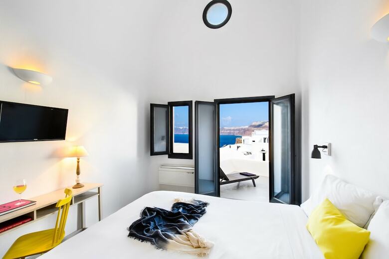 Ambassador Aegean Luxury Hotel And Suites
