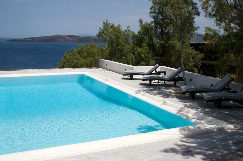 Ambassador Aegean Luxury Hotel And Suites