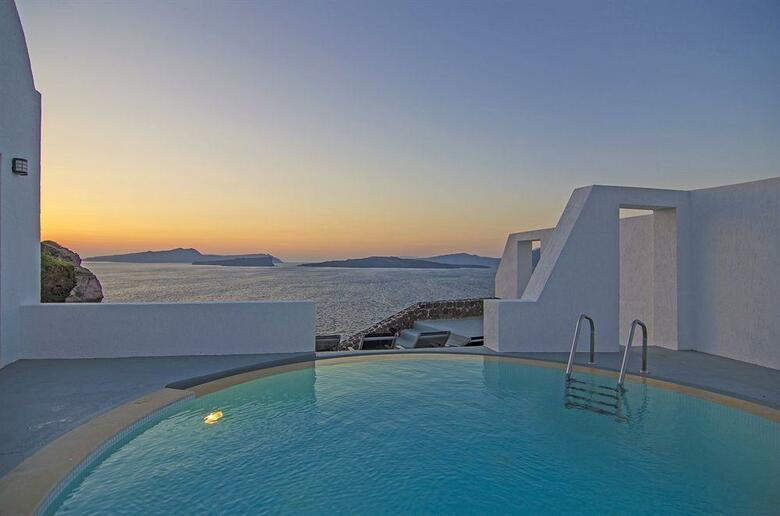 Ambassador Aegean Luxury Hotel And Suites