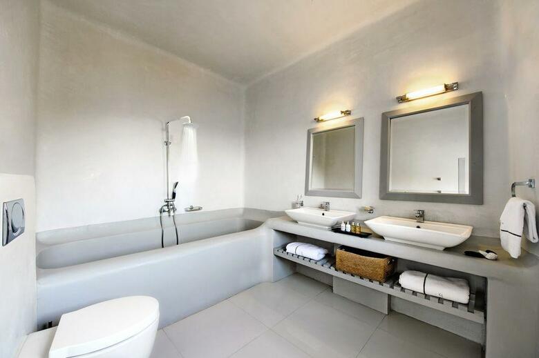 Ambassador Aegean Luxury Hotel And Suites