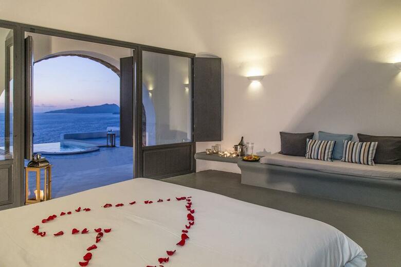 Ambassador Aegean Luxury Hotel And Suites