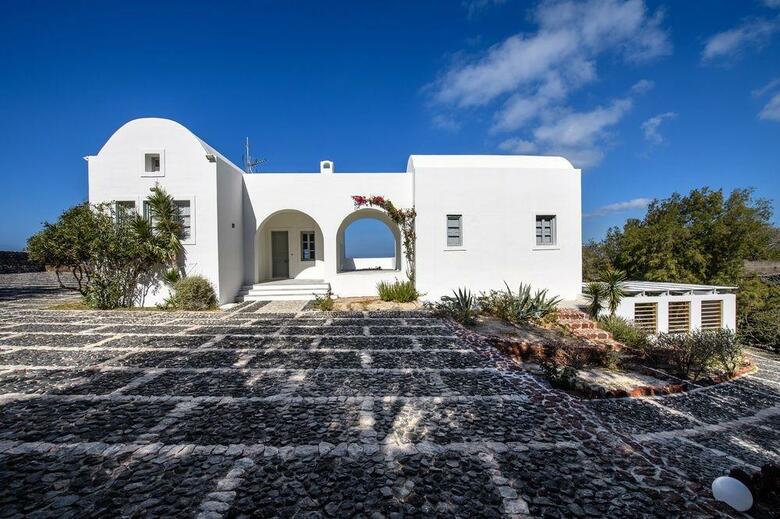 Ambassador Aegean Luxury Hotel And Suites