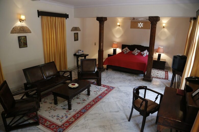 Hotel Devi Bhawan